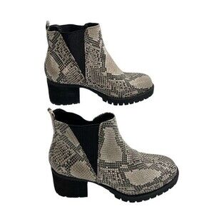 MIA Women's Jody Chelsea Block Heel Ankle Boot Snake Skin‎ Print Size 8.5 Shoes